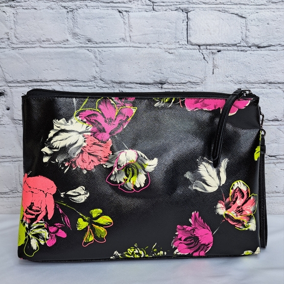 'VICTORIA'S SECRET' 'WILDFLOWER' LOGO TOP~ZIP TRAVEL/COSMETIC WRISTLET BAG - Picture 3 of 16